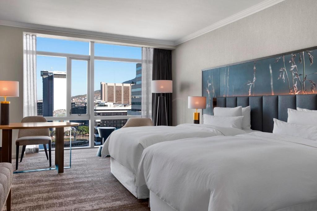 هتل وستین کیپ تاون